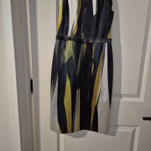 T Tahari Black and Yellow Sheath Midi Dress V-Neck Sleeveless